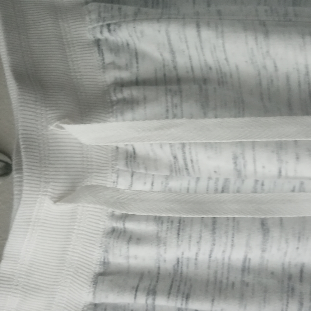 Bobbie Brooks Capri - Picture 4 of 10